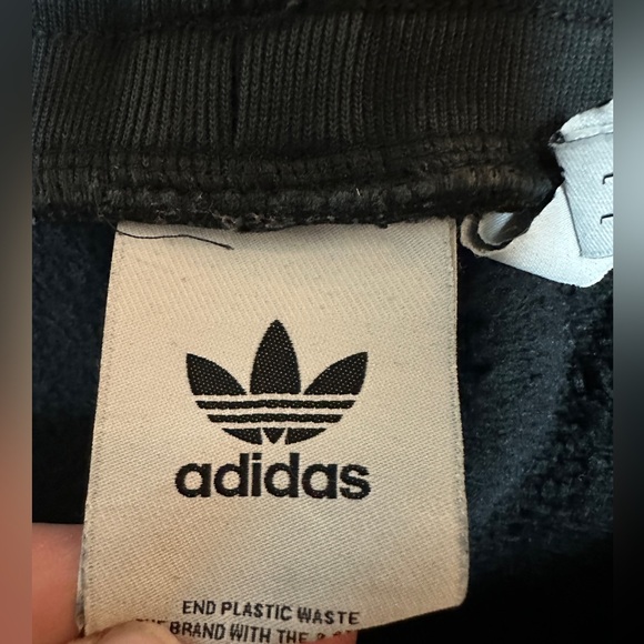 Adidas Men's Dark Cargo Joggers with Logo Size Large - Picture 6 of 9